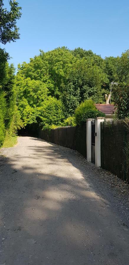 Maison Au Bout Du Chemin Гув'є Екстер'єр фото